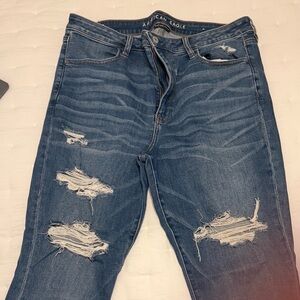 American Eagle Outfitters Women’s Ripped jegging cropped